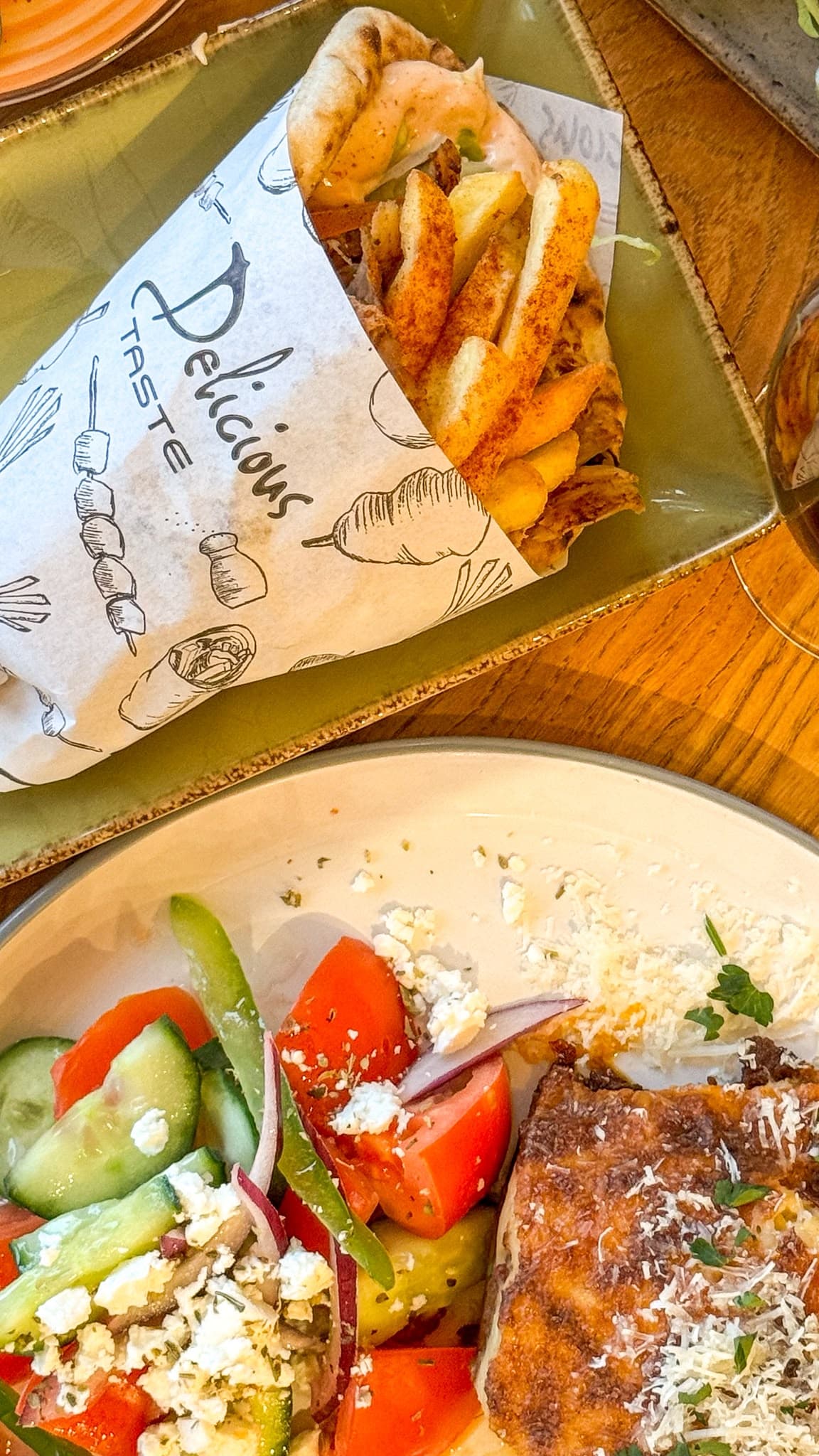 Merida Chicken Gyros